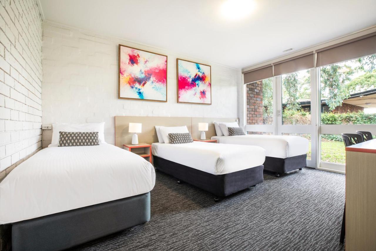Burvale Hotel Nunawading Exteriör bild