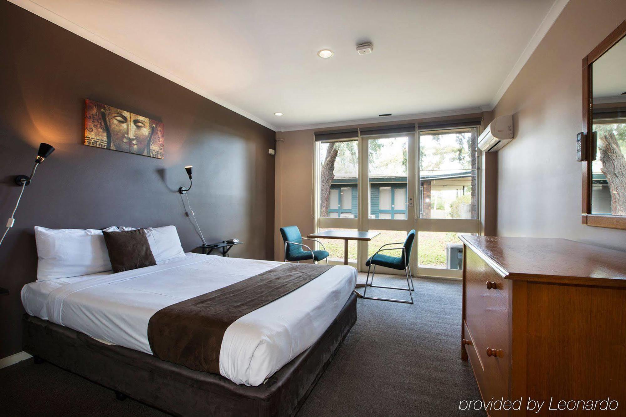 Burvale Hotel Nunawading Exteriör bild