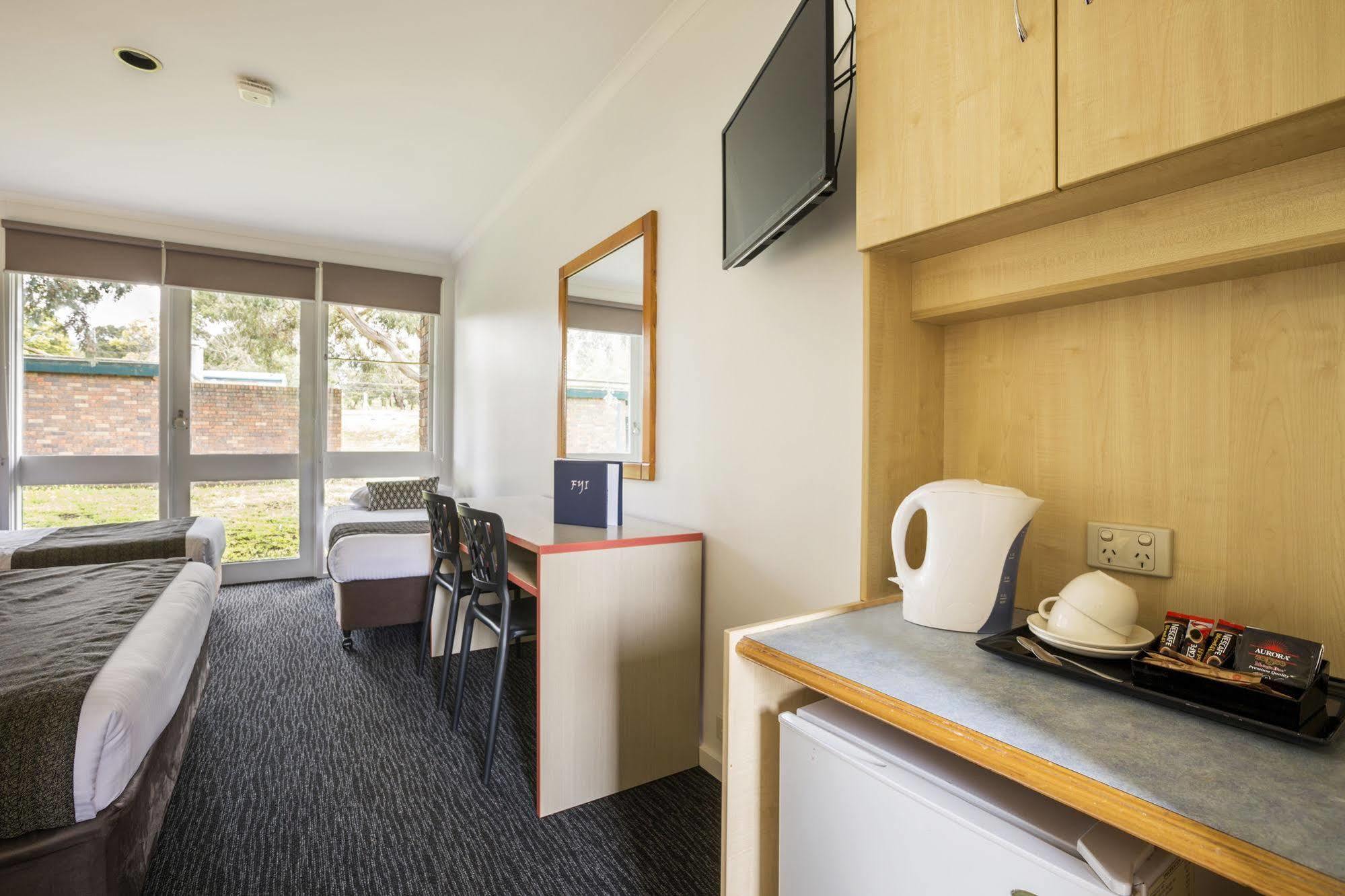 Burvale Hotel Nunawading Exteriör bild