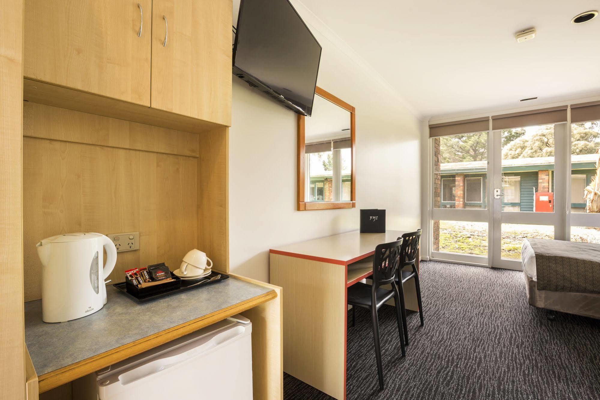 Burvale Hotel Nunawading Exteriör bild